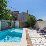 Hébergement de vacances Puntarina By Interhome