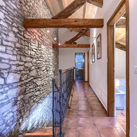 Puntarina By Interhome